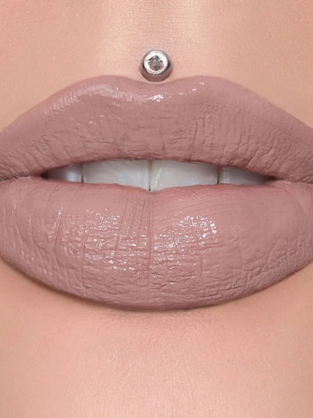 New Jeffree Star Supreme Gloss in Naked in the dark